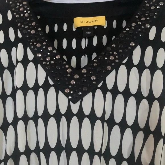 St. John Stylish Black and White Women's Top - Picture 7 of 8